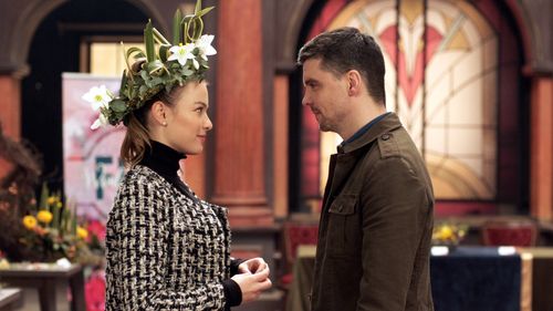 Andrew Lee Potts and Stefanie Yunger in Royal Blossom (2021)