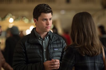 Alison Brie and Colin Jost in How to Be Single (2016)
