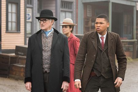 Victor Garber, Franz Drameh, and Ciara Renée in DC's Legends of Tomorrow (2016)