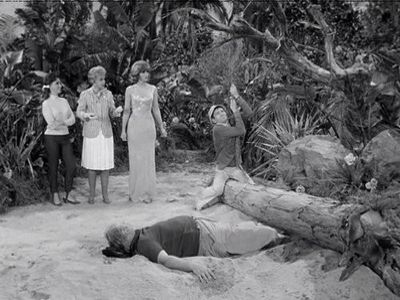 Bob Denver, Alan Hale Jr., Tina Louise, Natalie Schafer, and Dawn Wells in Gilligan's Island (1964)