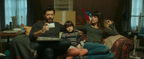 Adriana Ugarte, Álvaro Morte, and Luna Fulgencio in Mirage (2018)