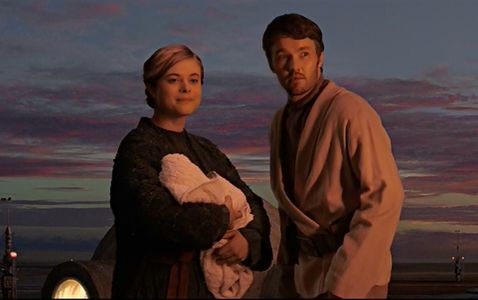 Joel Edgerton and Bonnie Piesse in Star Wars: Episode III - Revenge of the Sith (2005)