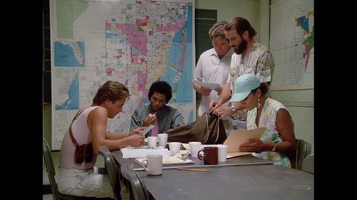 Don Johnson, Olivia Brown, John Diehl, Michael Talbott, and Philip Michael Thomas in Miami Vice (1984)