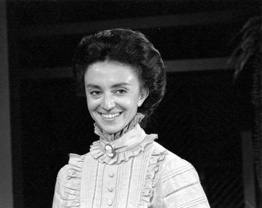 Ana Lúcia Torre in Sinhazinha Flô (1977)
