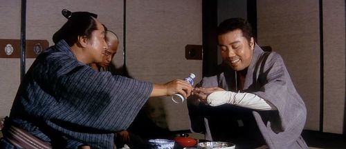 Kanbi Fujiyama and Ryûzô Shimada in Zatoichi and the Doomed Man (1965)
