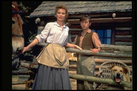 Tommy Kirk, Dorothy McGuire, and Spike in Old Yeller (1957)