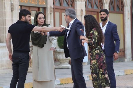Emrullah Omay, Ayda Aksel, Serhat Tutumluer, Akin Akinözü, and Ebru Sahin in Hercai: 12.Bölüm (2019)