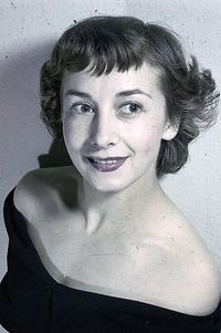 Suzanne Flon