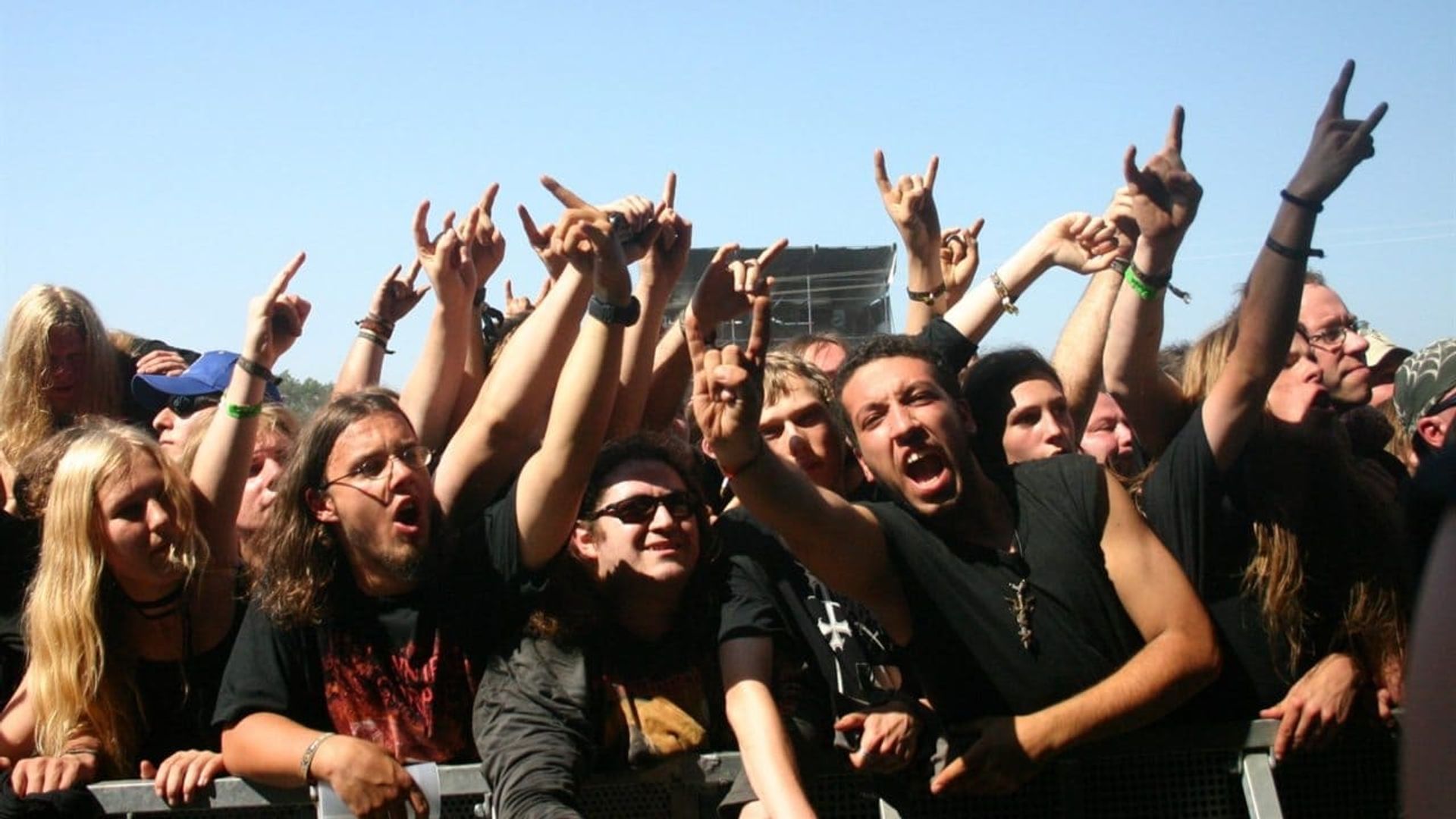 Metal: A Headbanger's Journey background