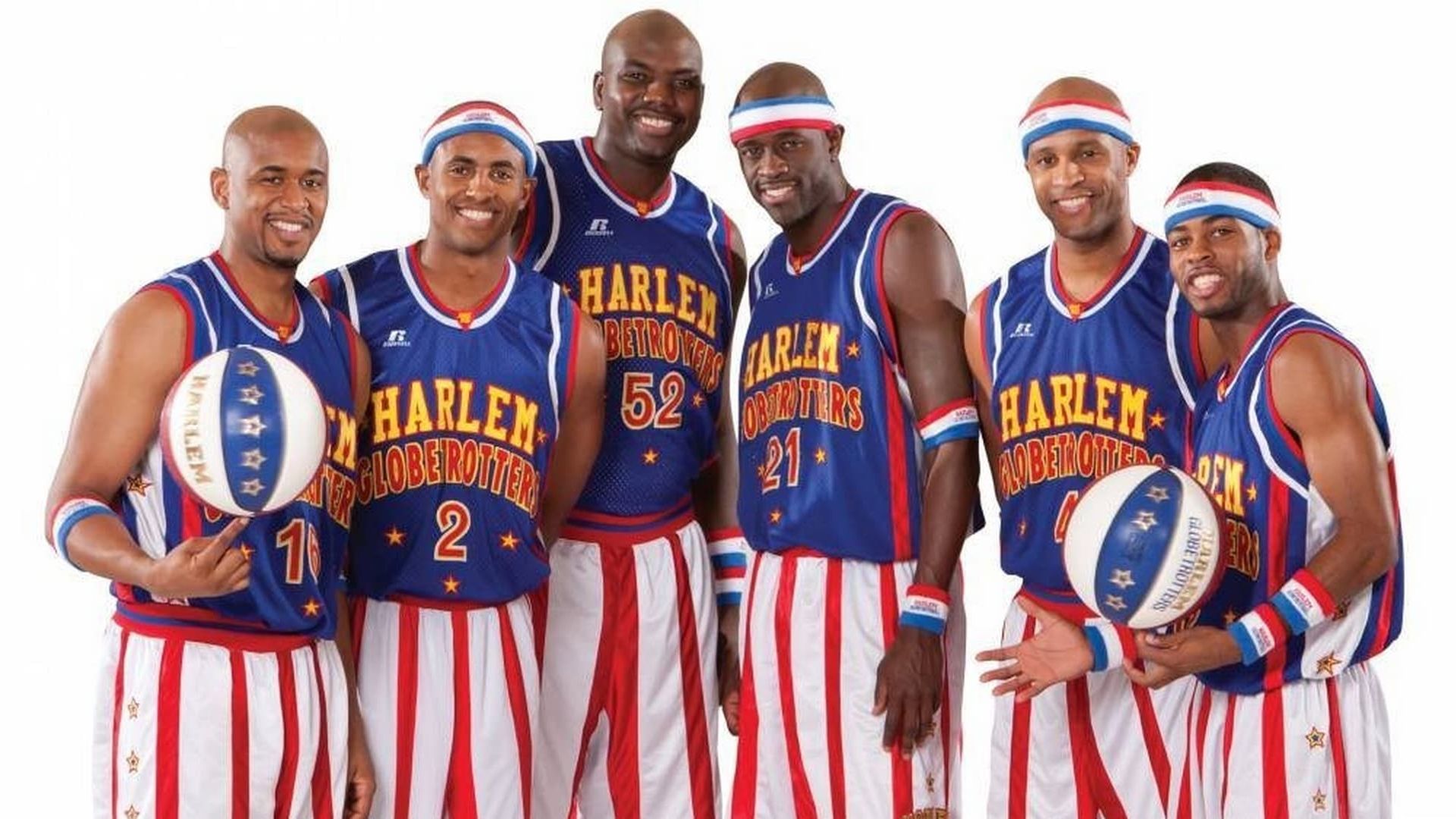 The Harlem Globetrotters: The Team That Changed the World background