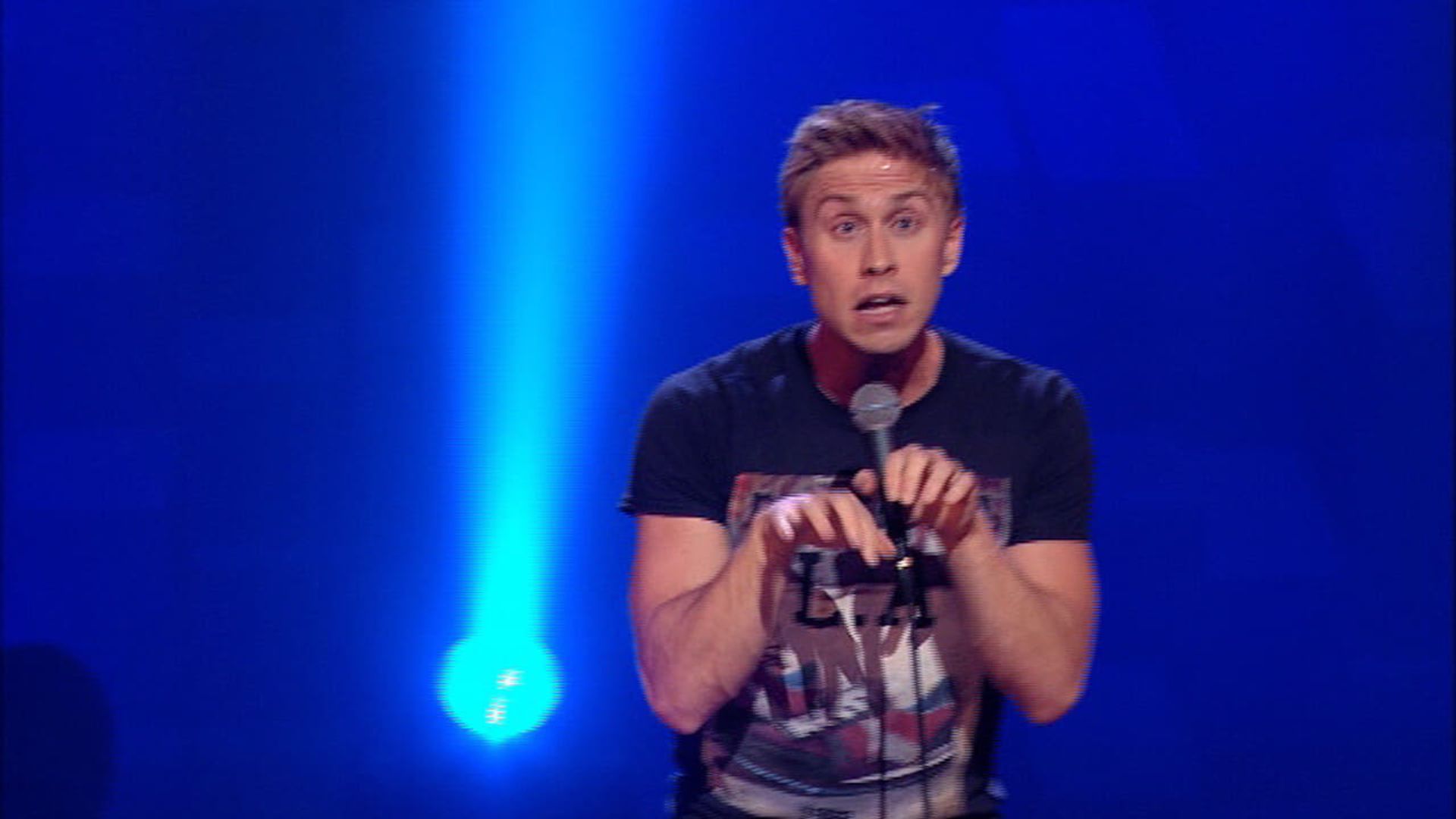 Russell Howard: Wonderbox Live background