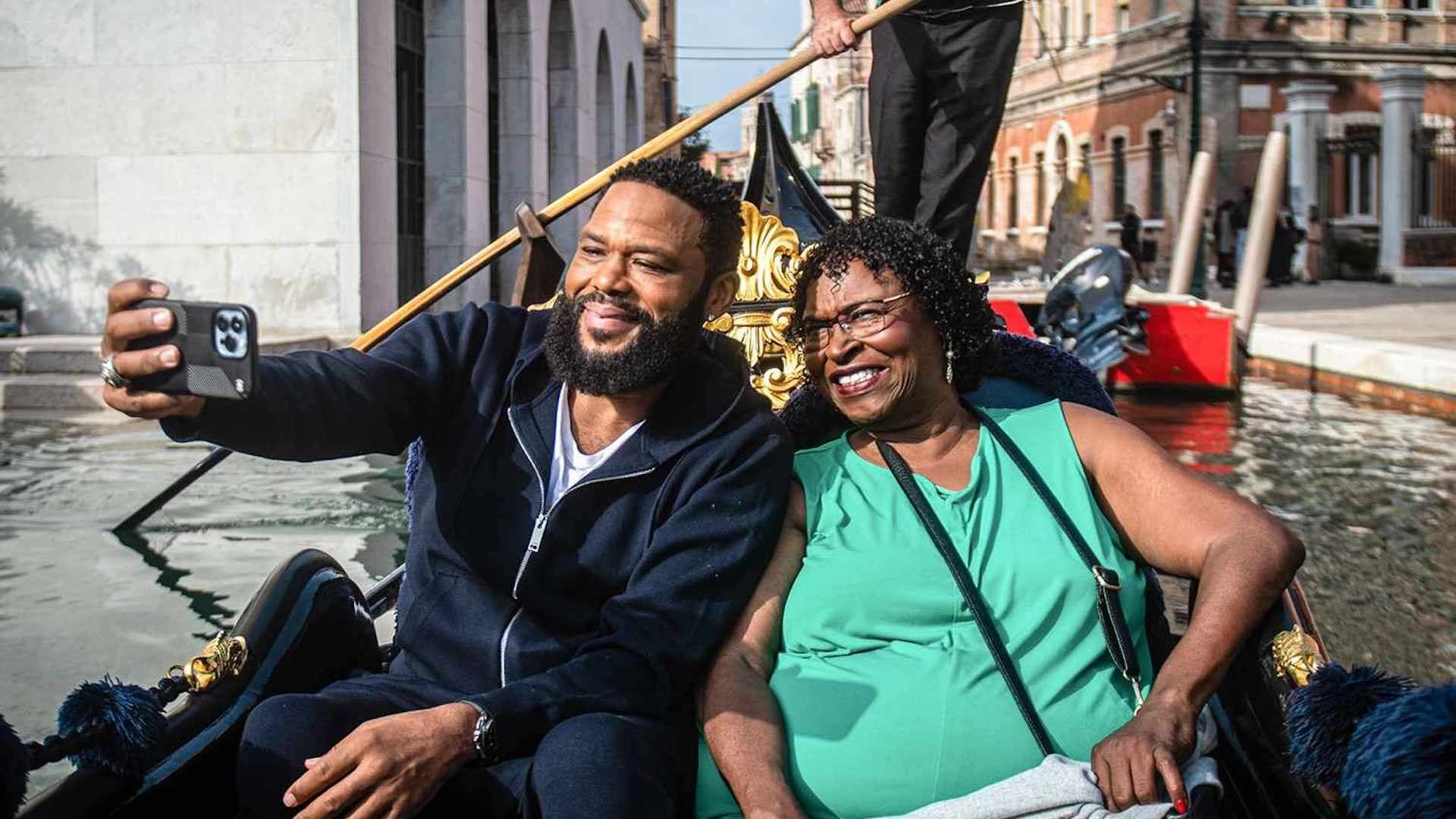 Trippin' with Anthony Anderson and Mama Doris background