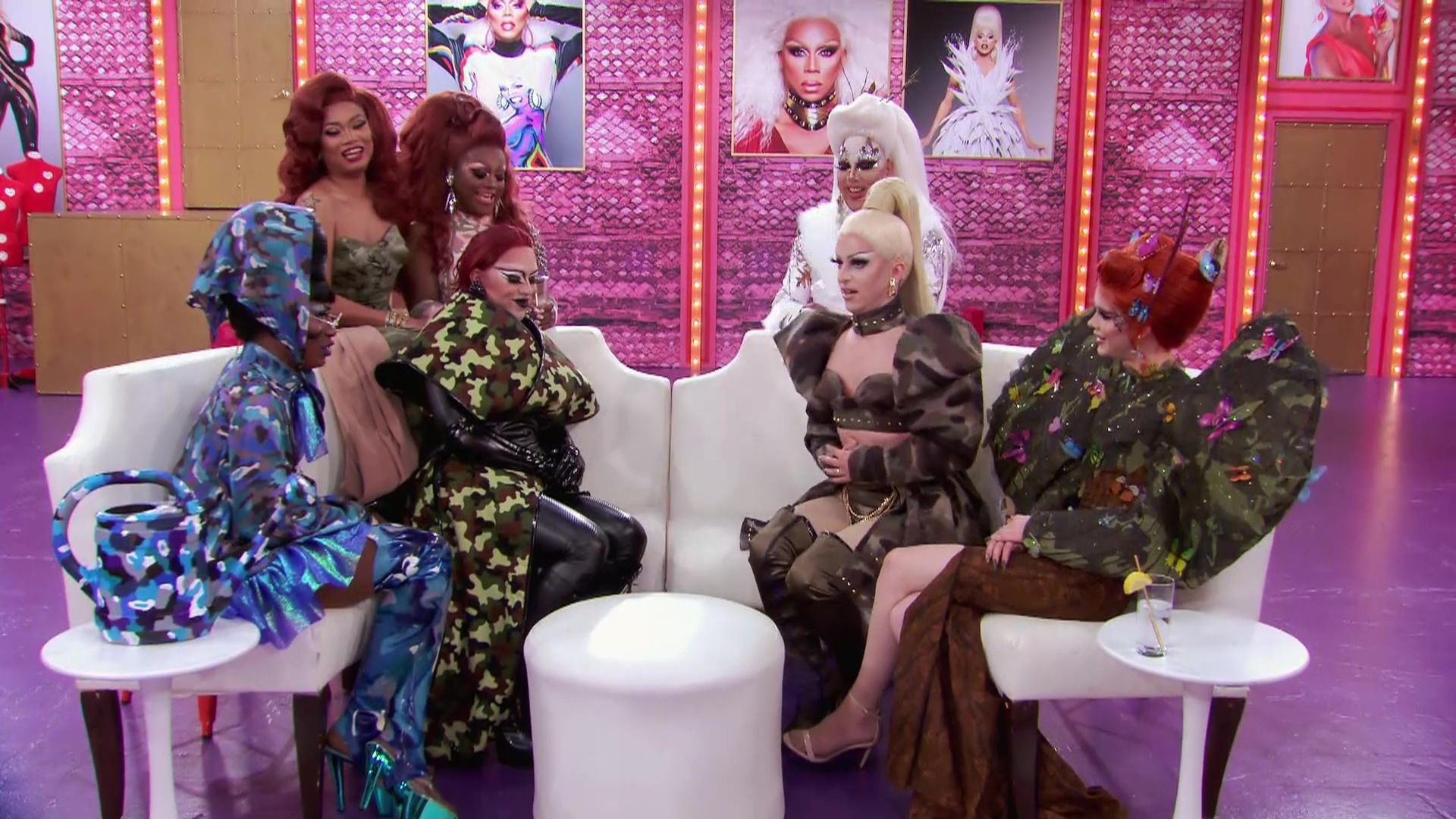 RuPaul's Drag Race All Stars: Untucked! background
