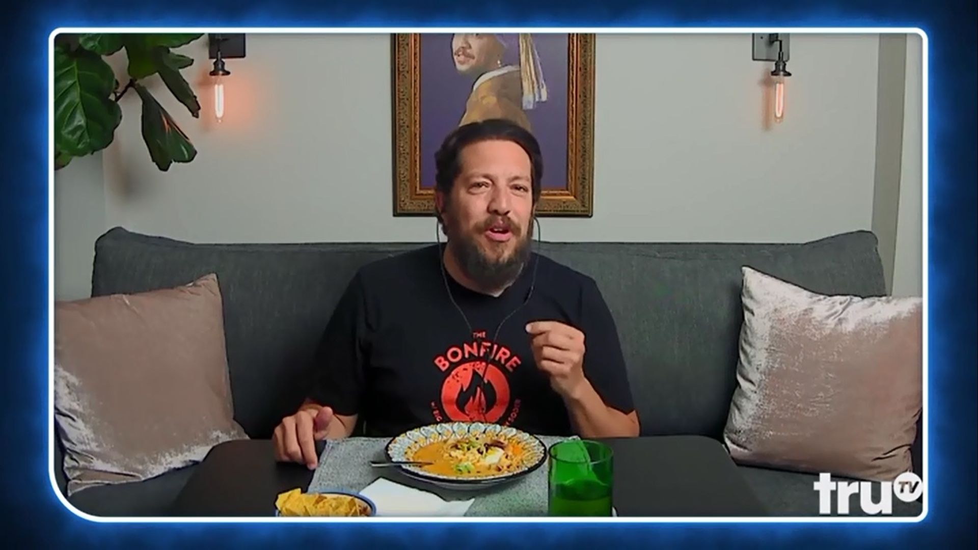 Impractical Jokers: Dinner Party background
