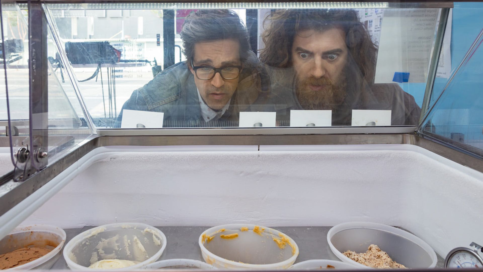 Inside Eats with Rhett & Link background