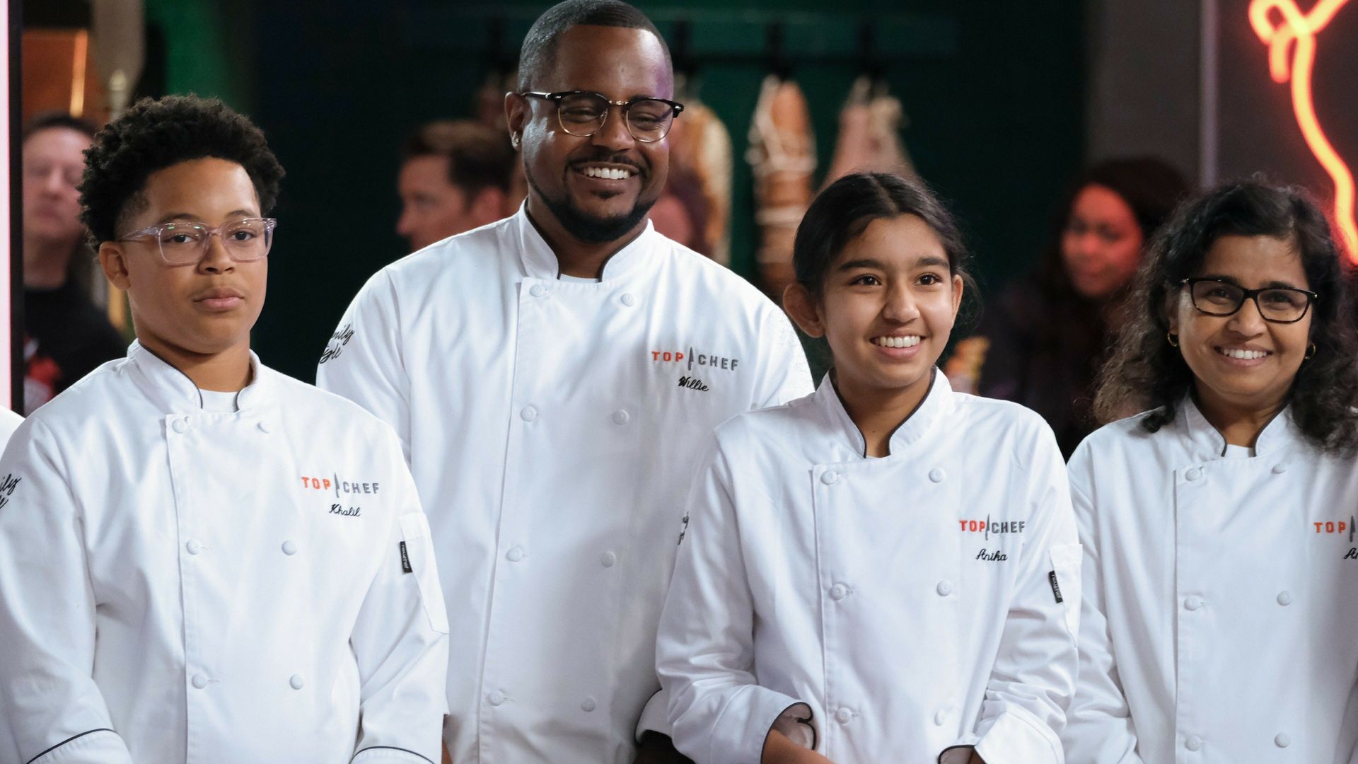 Top Chef Family Style background