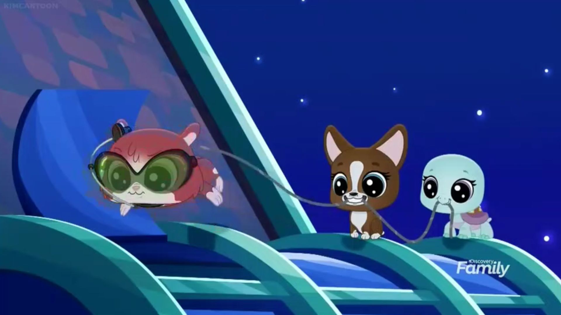 Littlest Pet Shop: A World of Our Own background