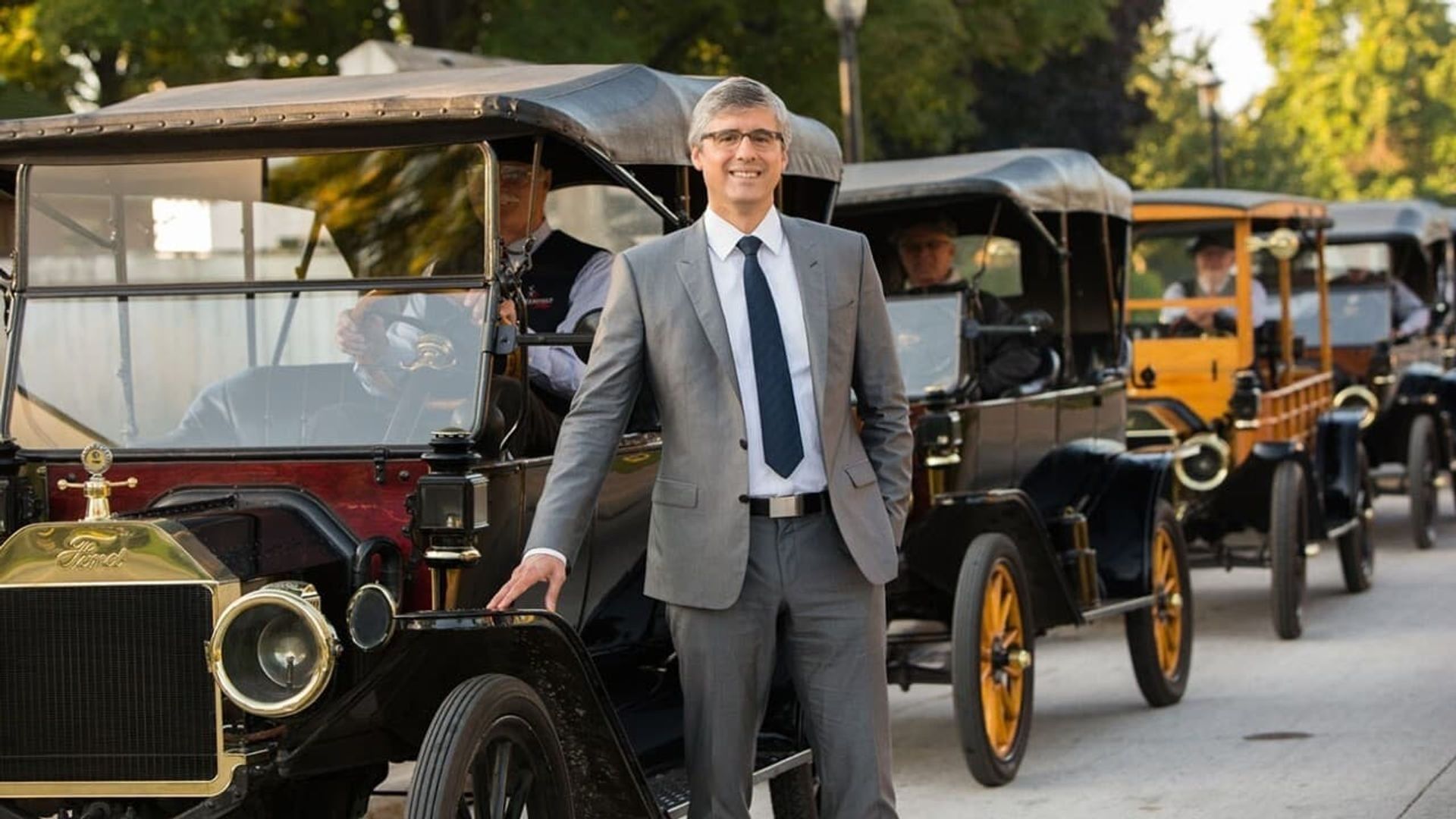 The Henry Ford Innovation Nation with Mo Rocca background