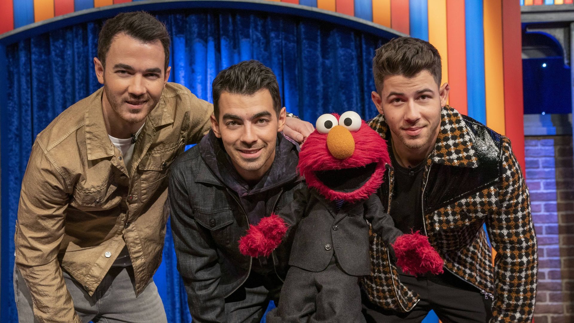The Not Too Late Show with Elmo background