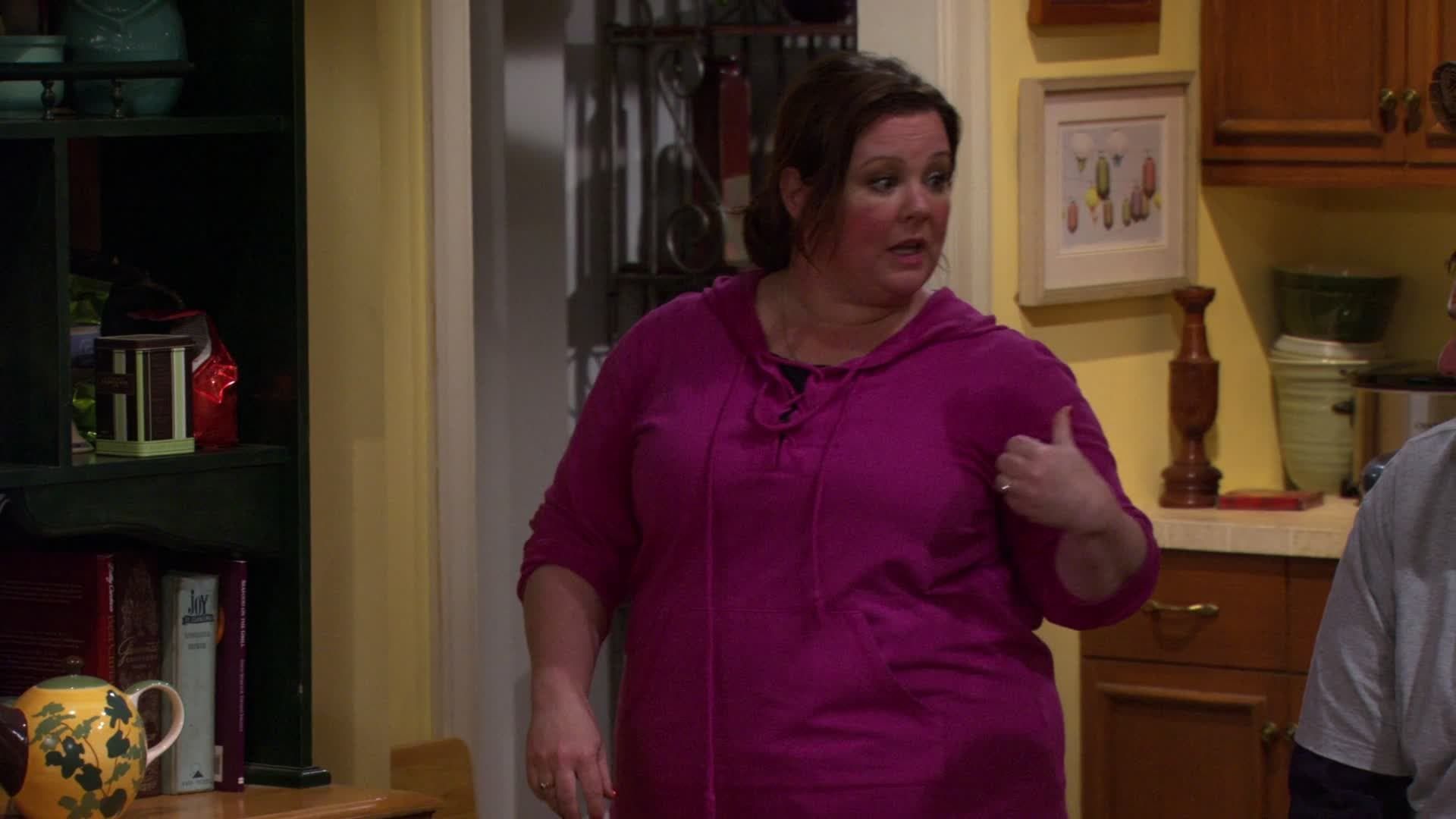 Mike & Molly background