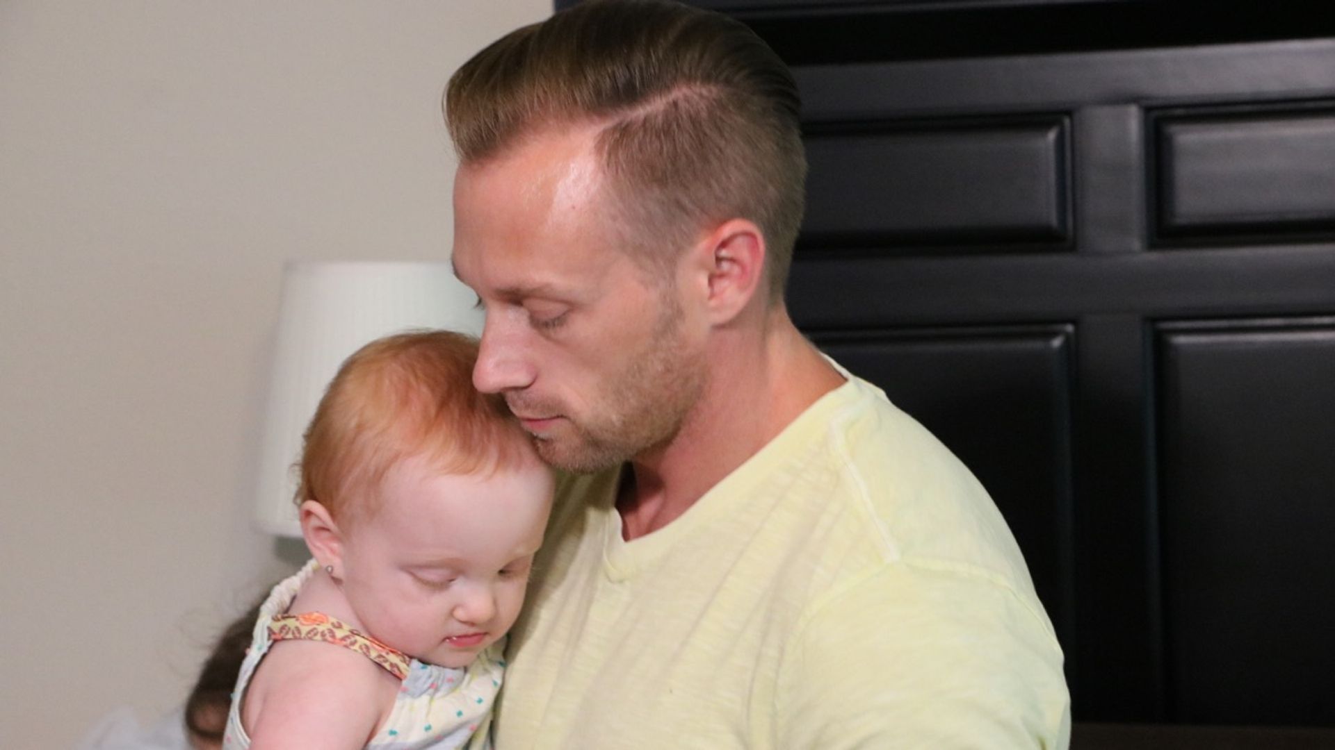 OutDaughtered background