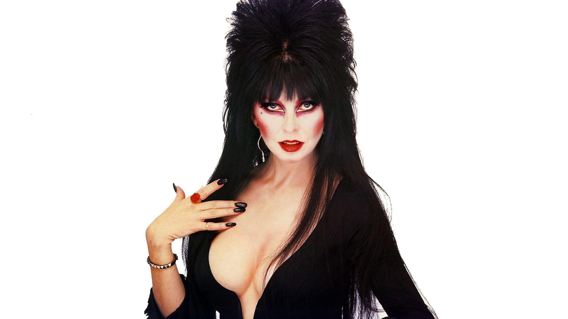 Elvira: Mistress of the Dark background