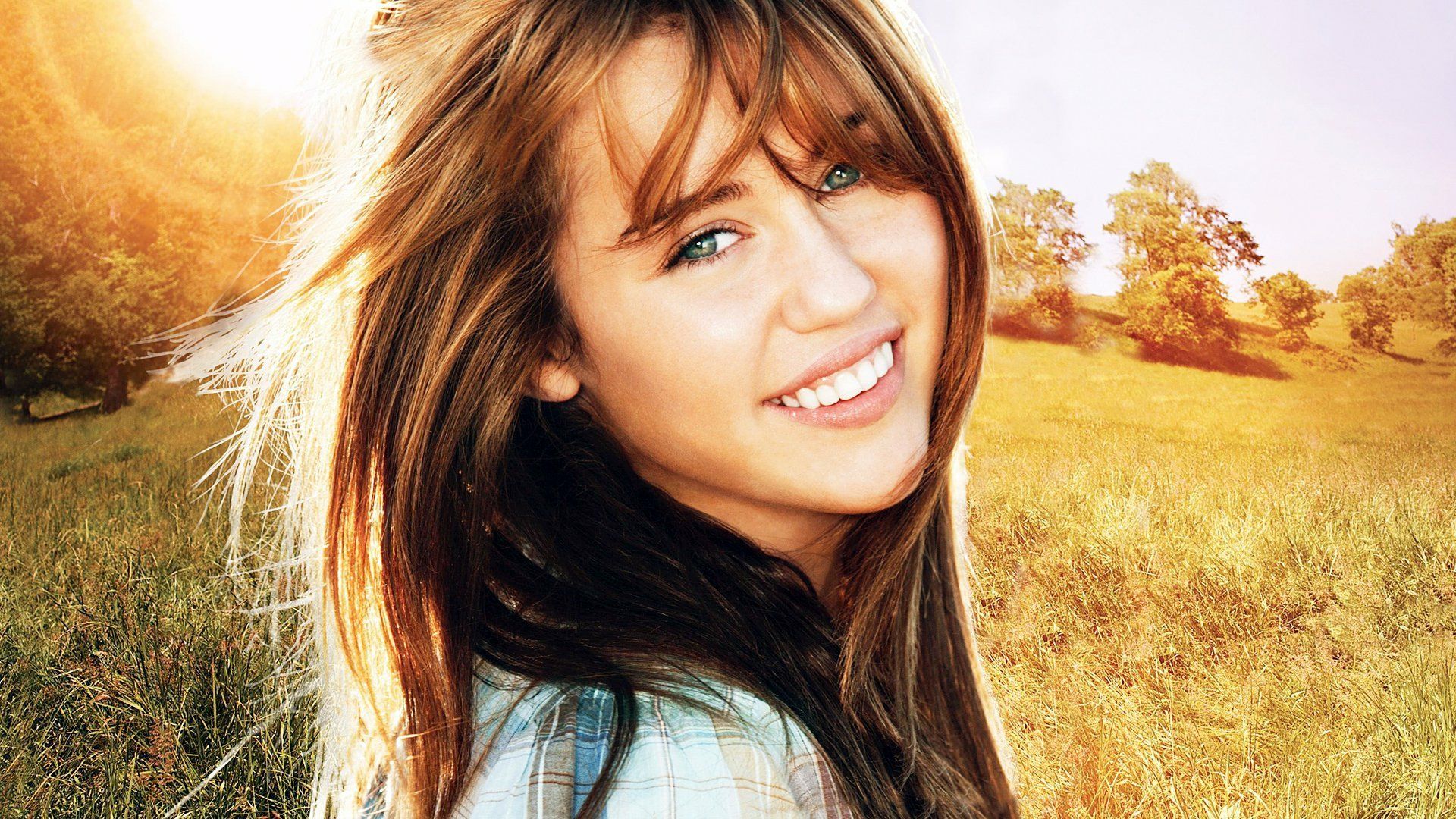 Hannah Montana: The Movie background