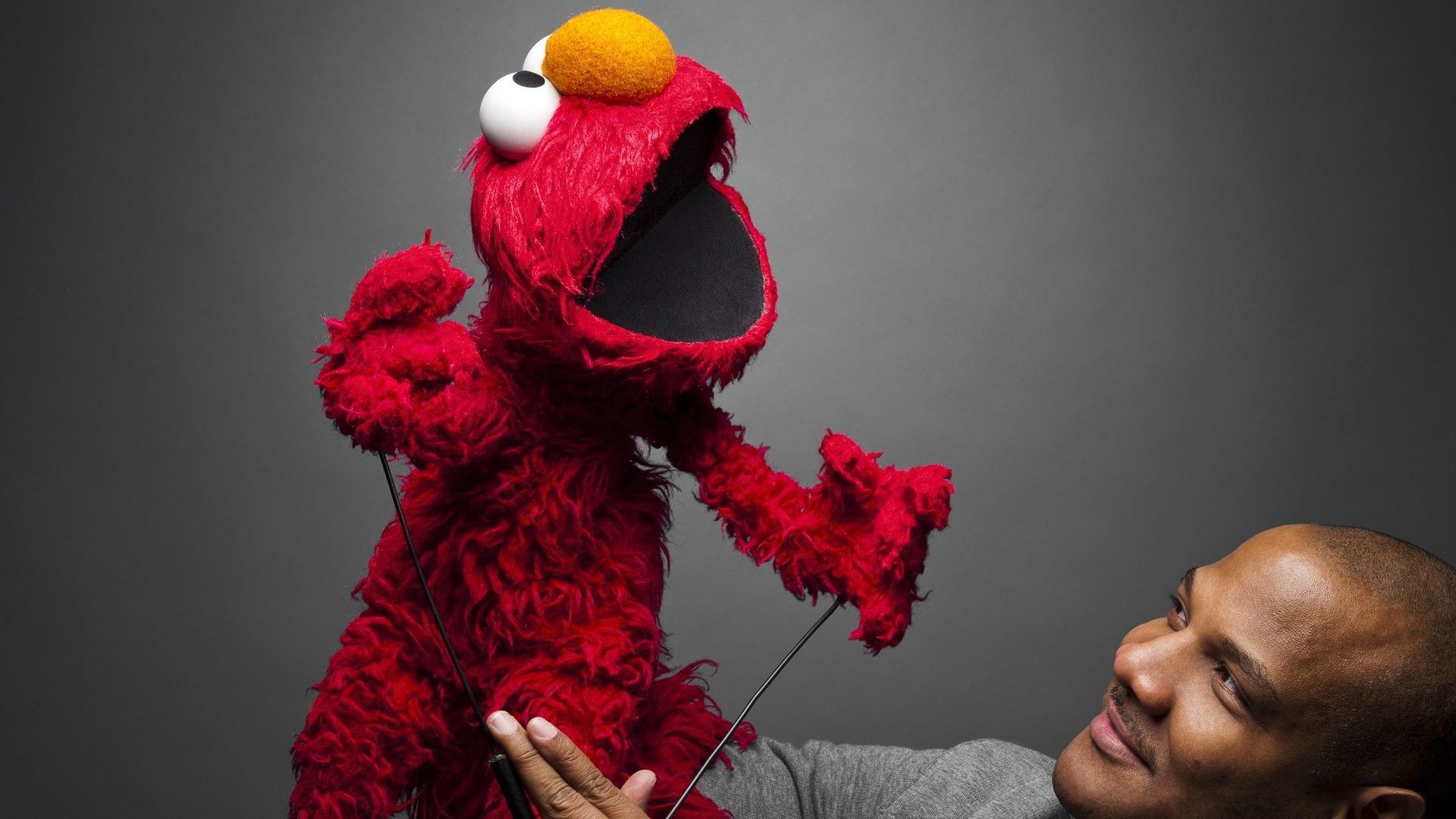 Being Elmo: A Puppeteer's Journey background