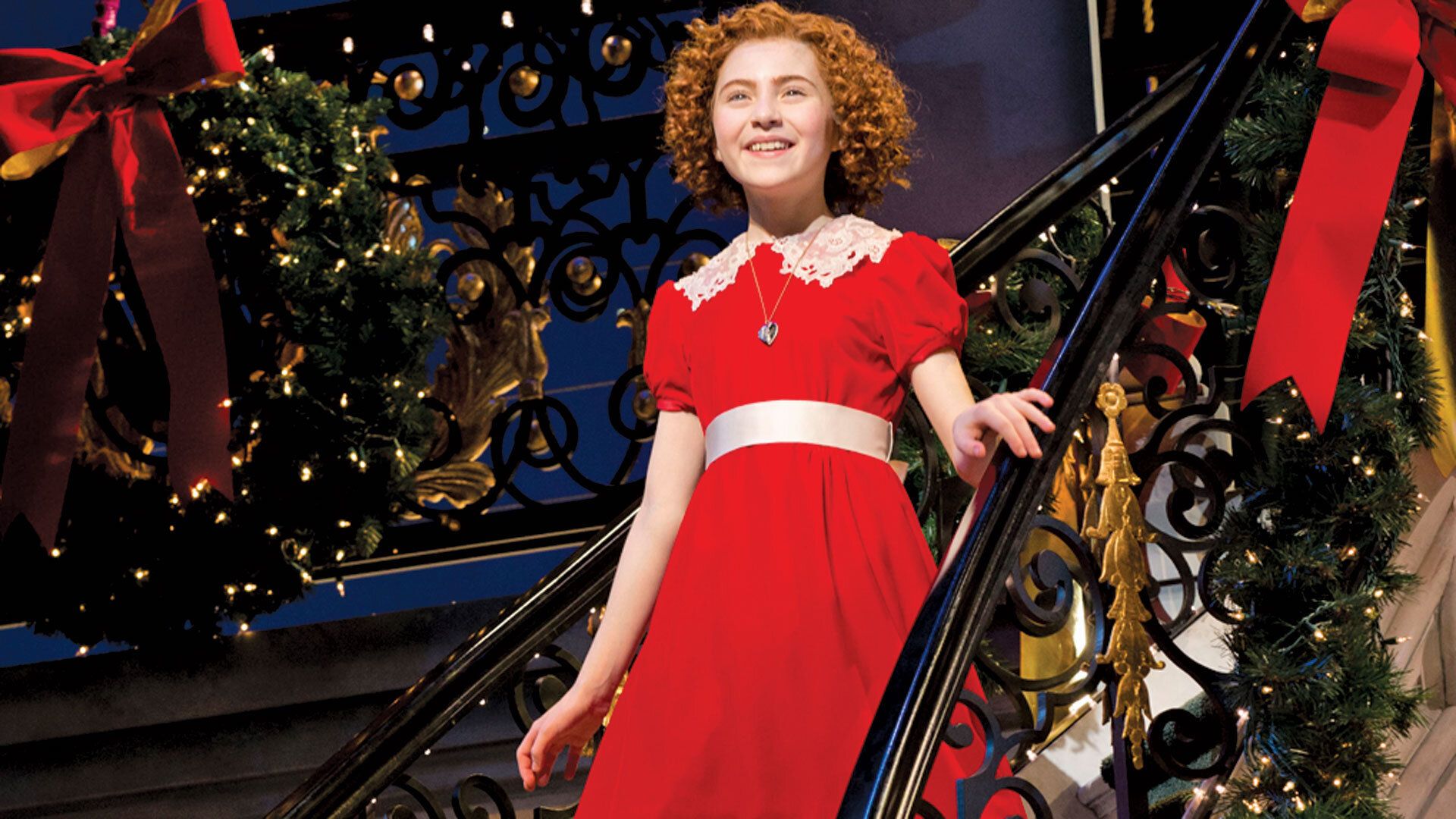 Simply Red: Backstage at 'Annie' with Lilla Crawford background