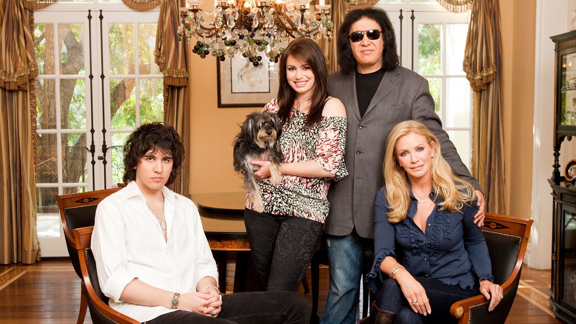 Gene Simmons: Family Jewels background