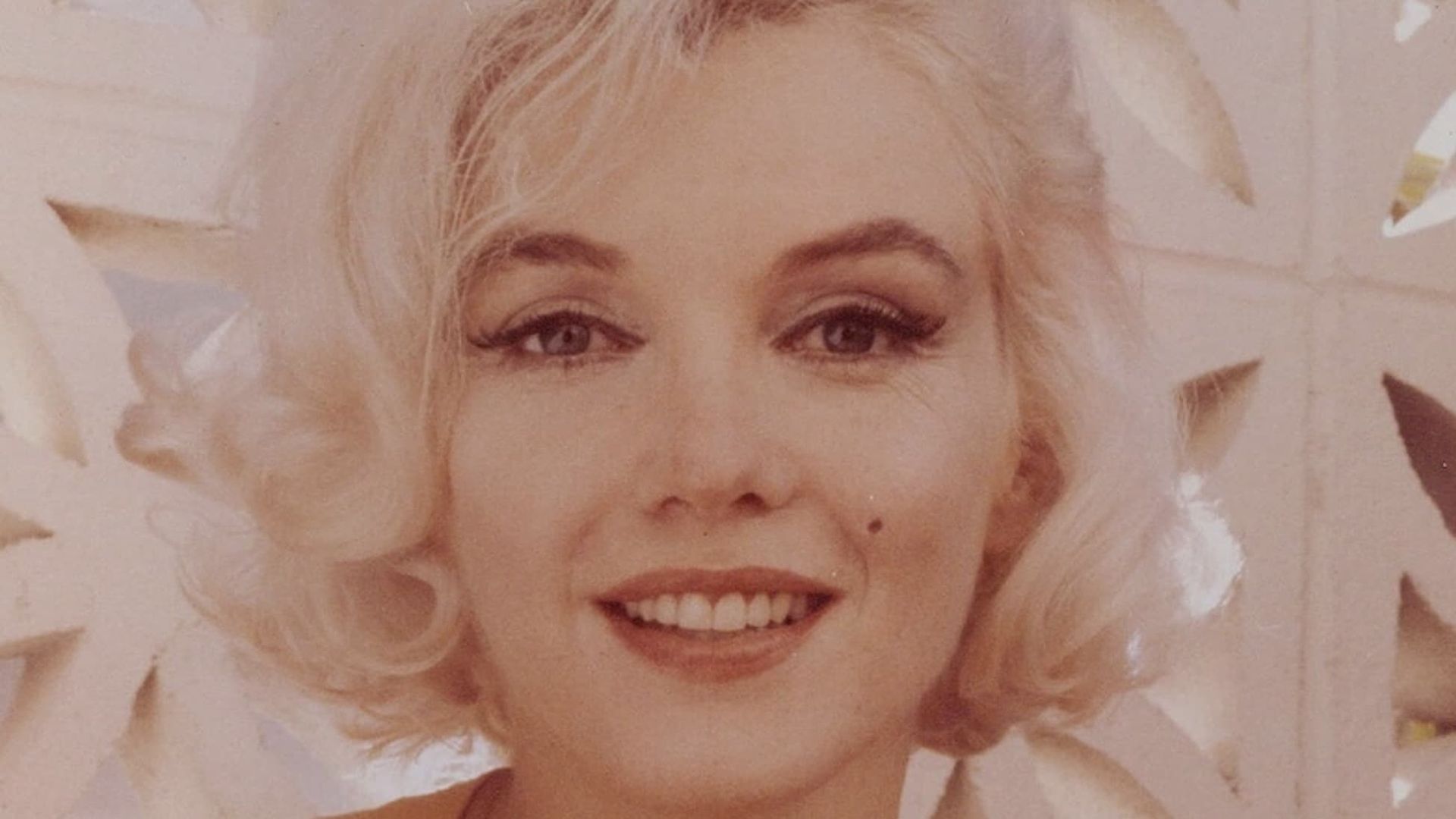 Marilyn Monroe: The Final Days background