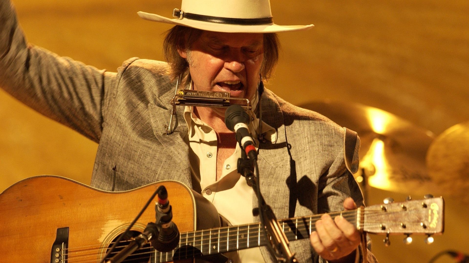 Neil Young: Heart of Gold background