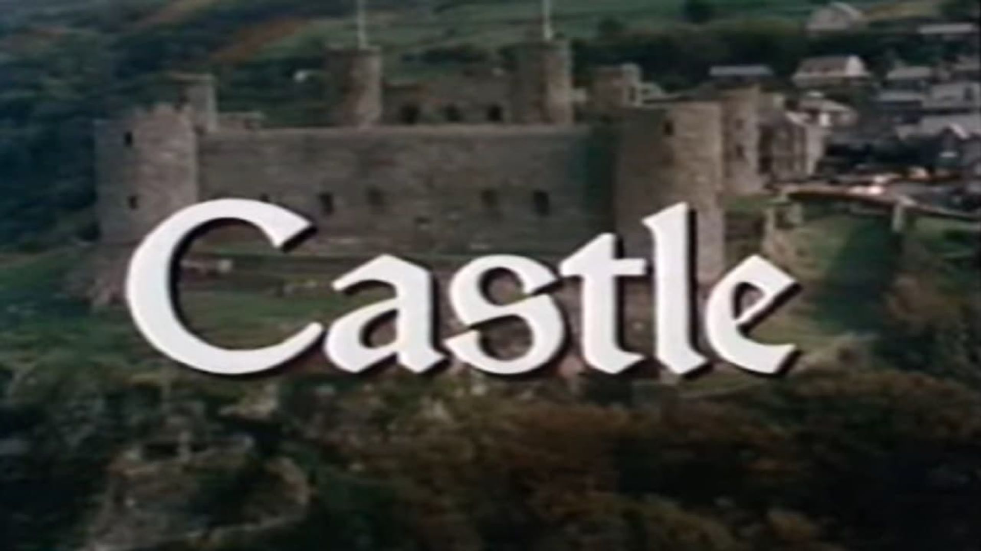 David Macaulay: Castle background