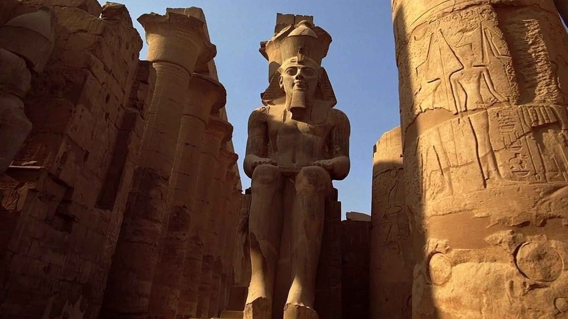 Mummies: Secrets of the Pharaohs background