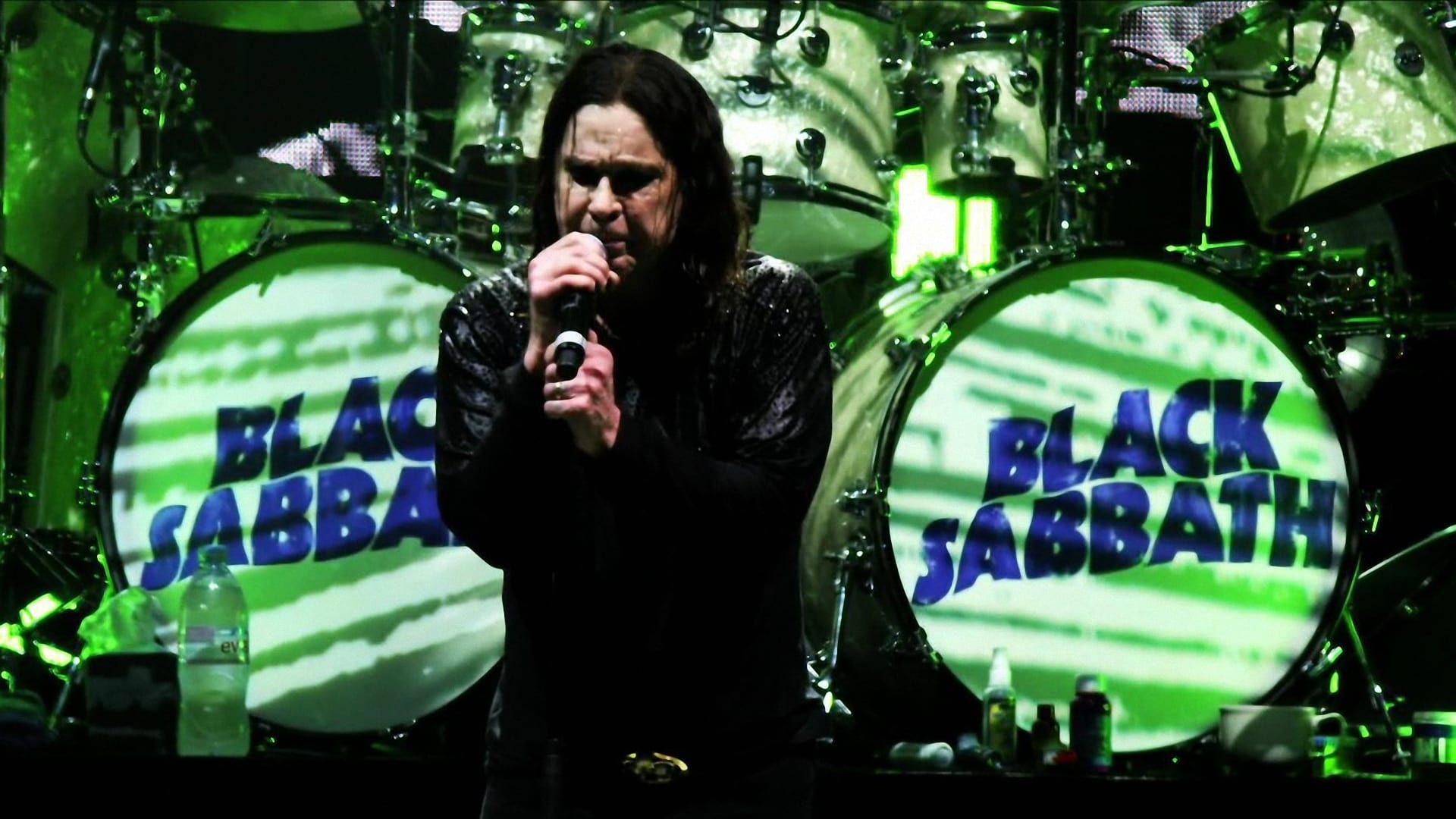 Black Sabbath: The End background
