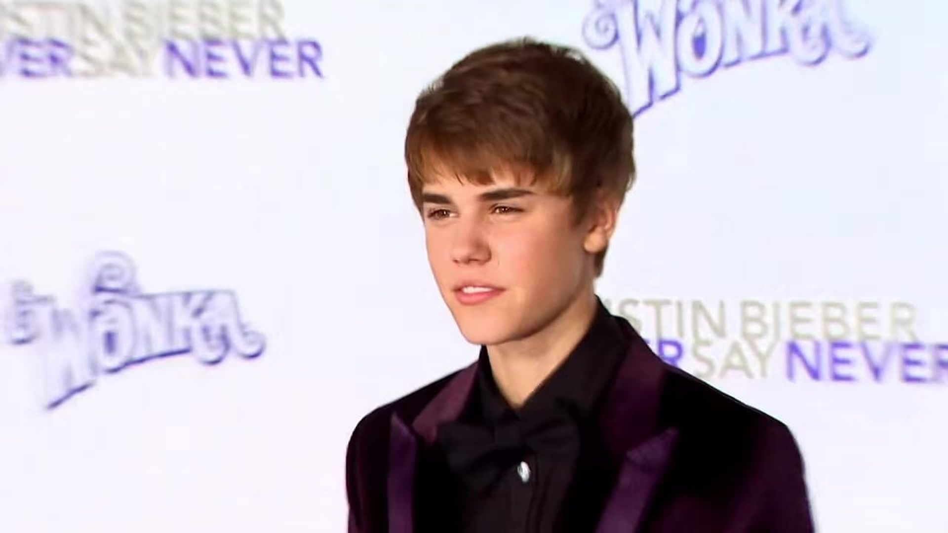 Justin Bieber: Rise of a Superstar background