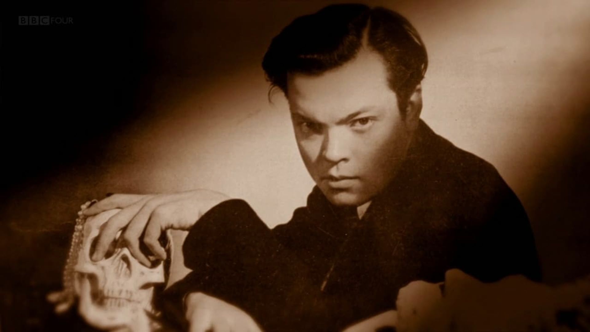 Orson Welles Over Europe background