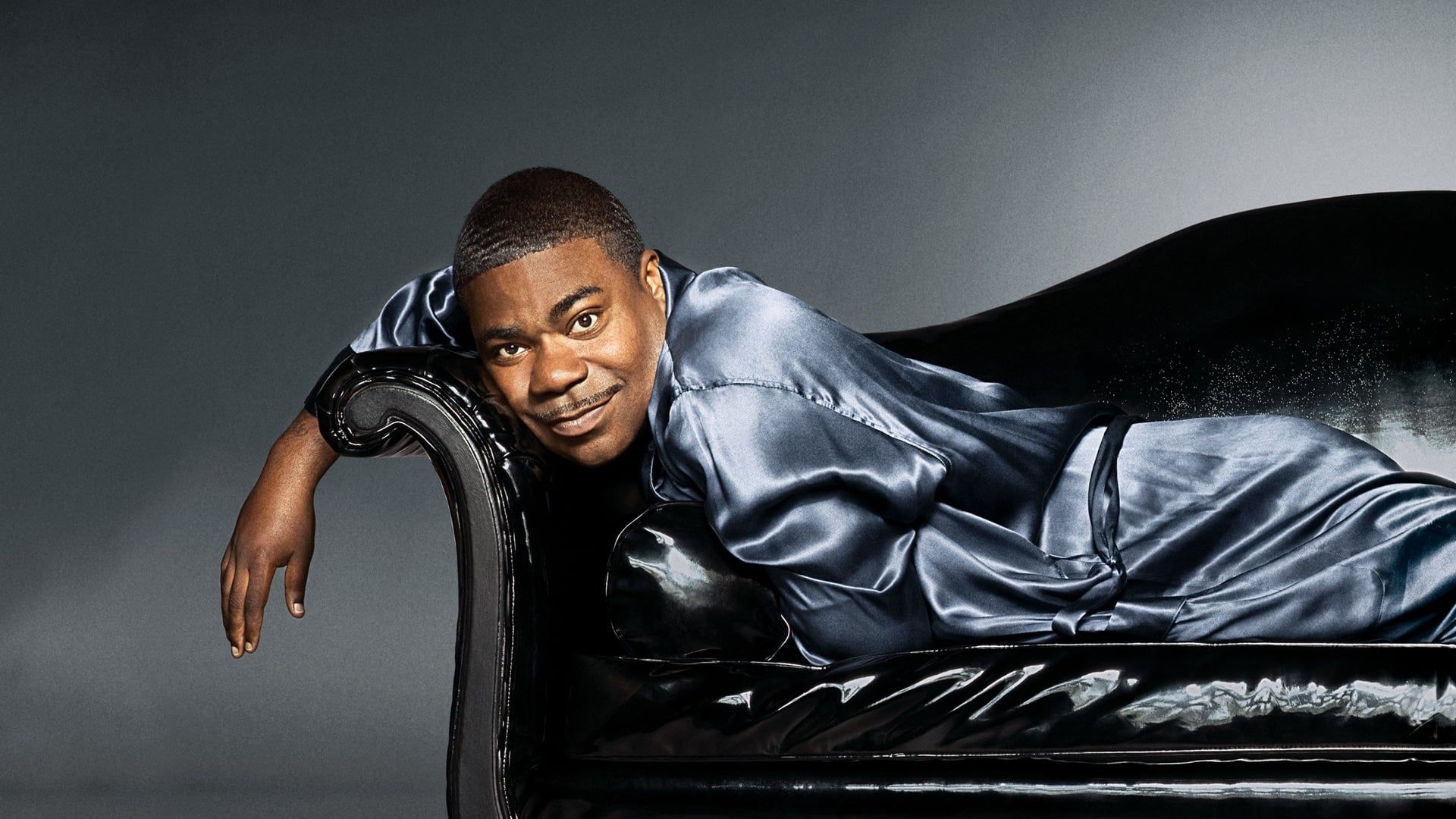 Tracy Morgan: Black and Blue background