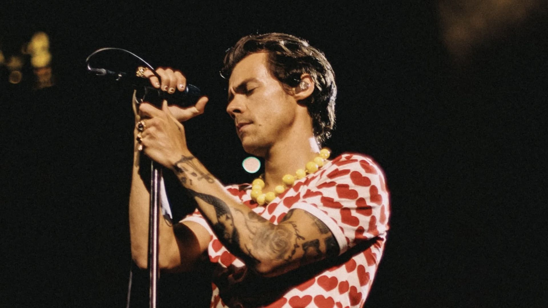 Harry Styles: One Night Only in New York background