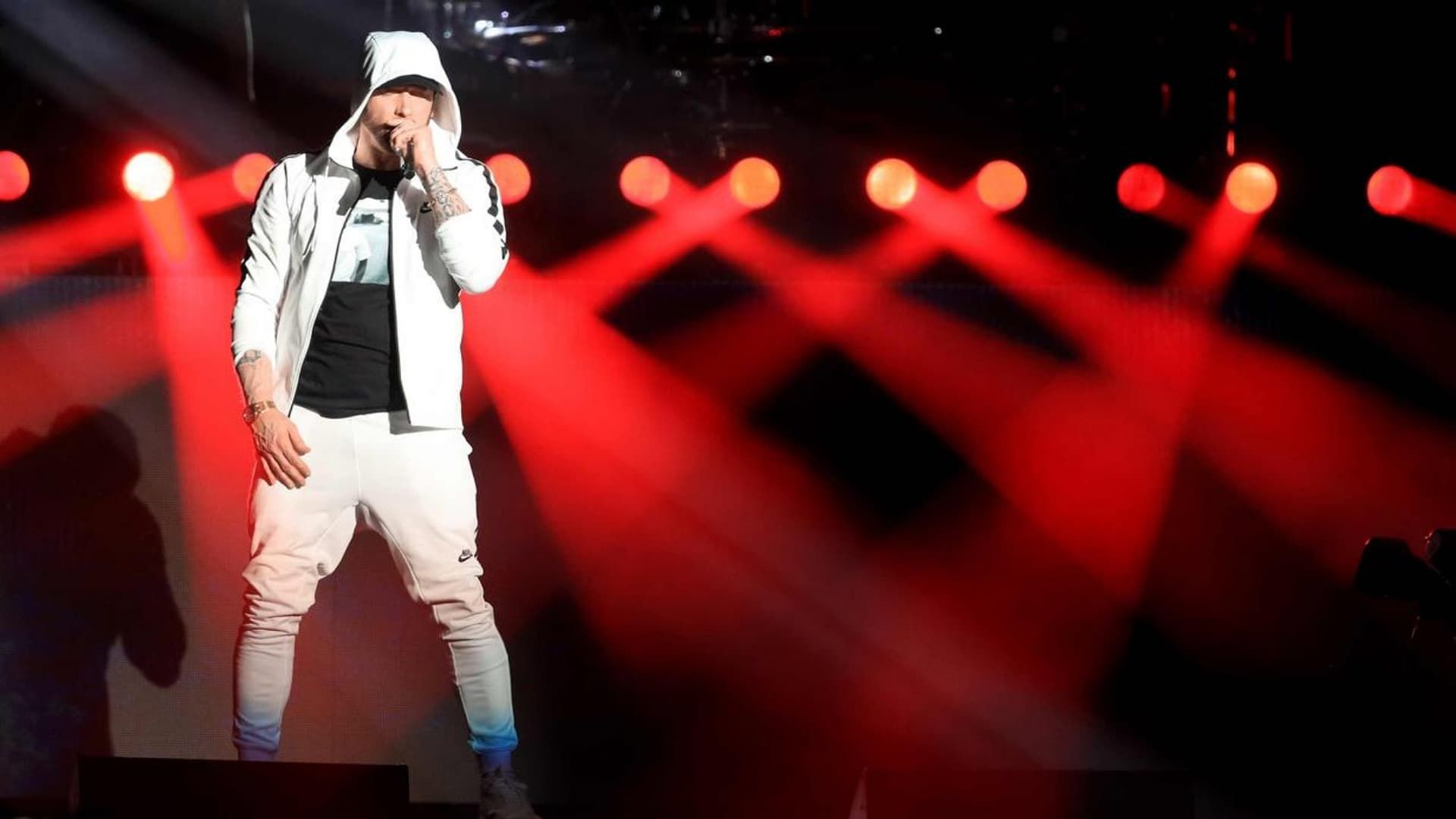 Eminem: Count Me In background