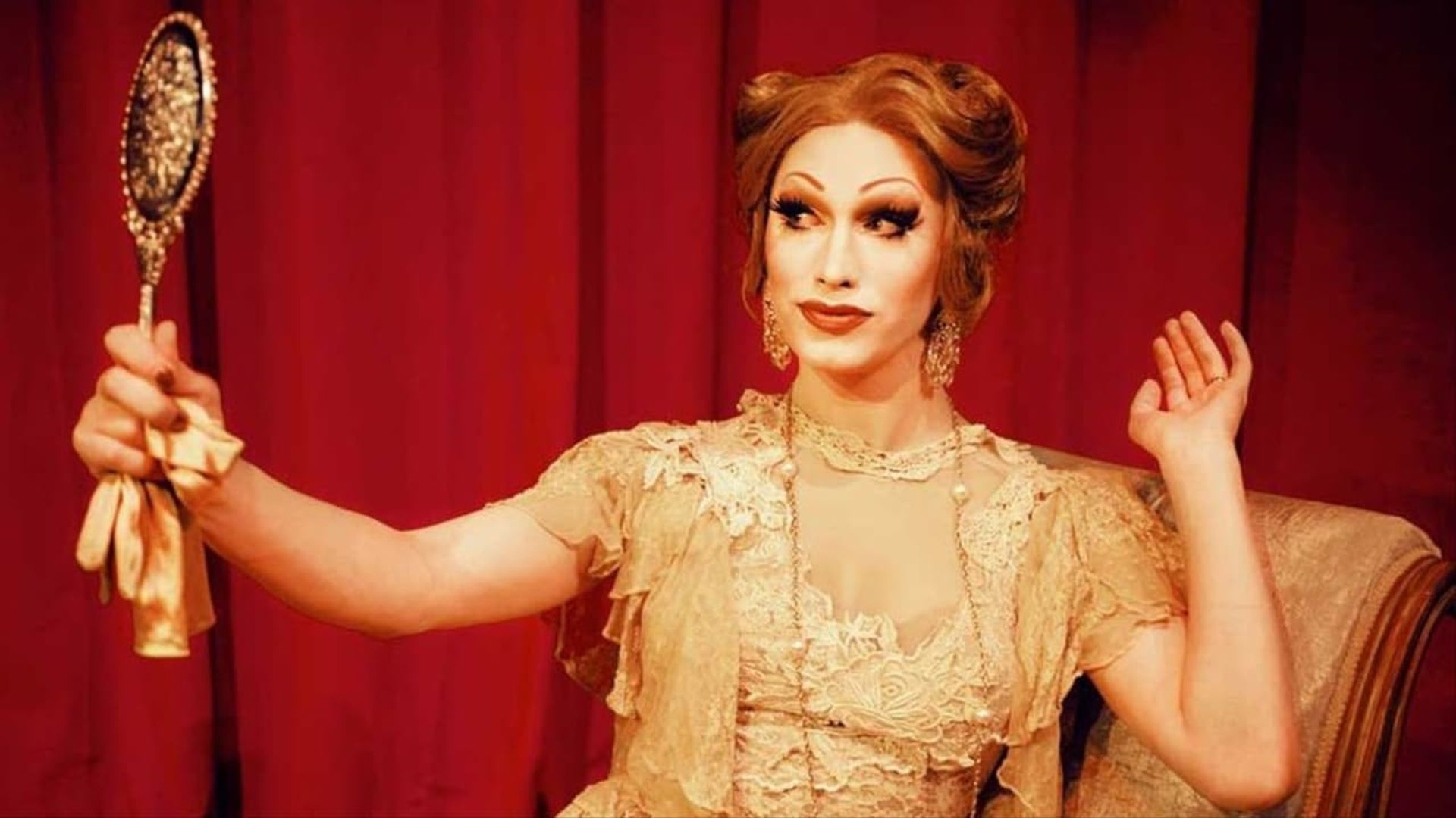 Jinkx Monsoon: Drag Becomes Him background