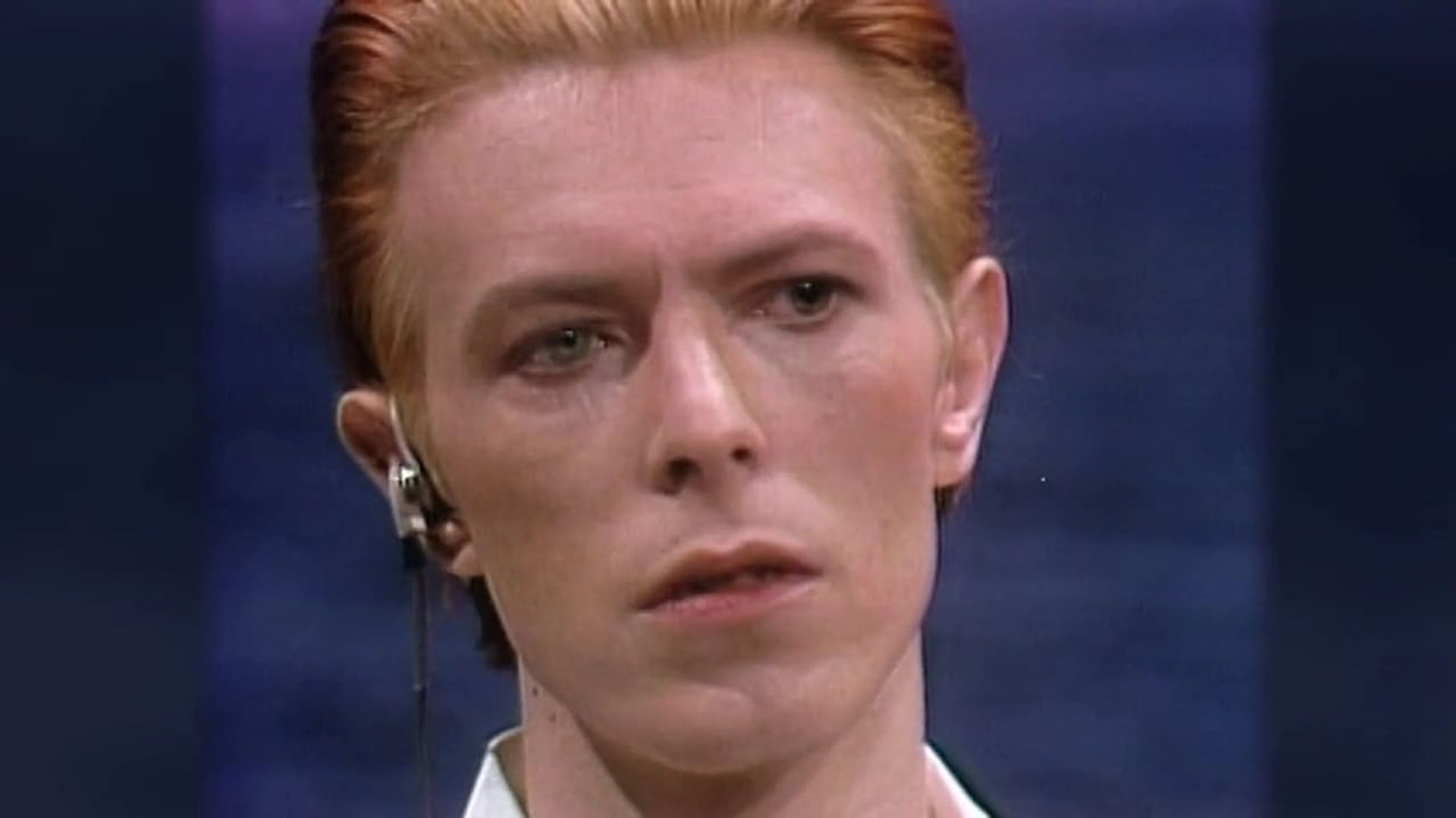 Bowie: The Man Who Changed the World background