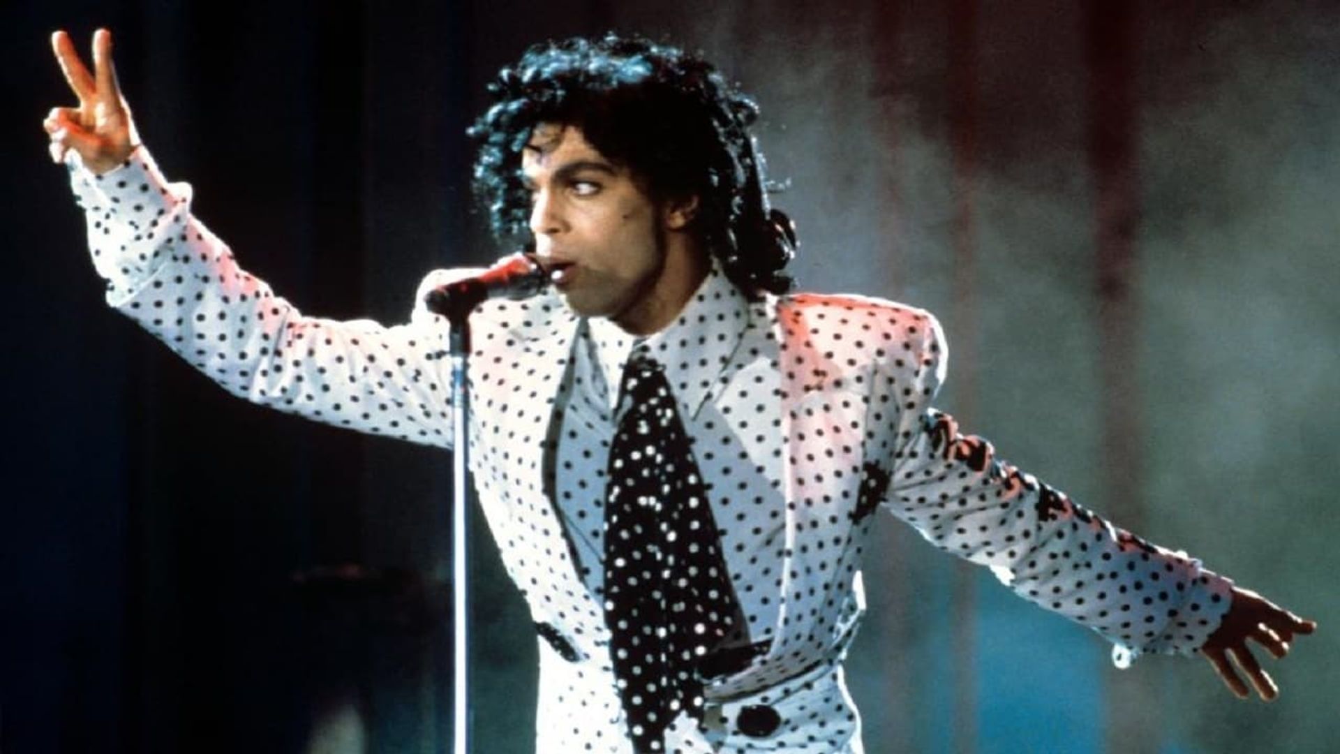 Prince: Lovesexy Live background