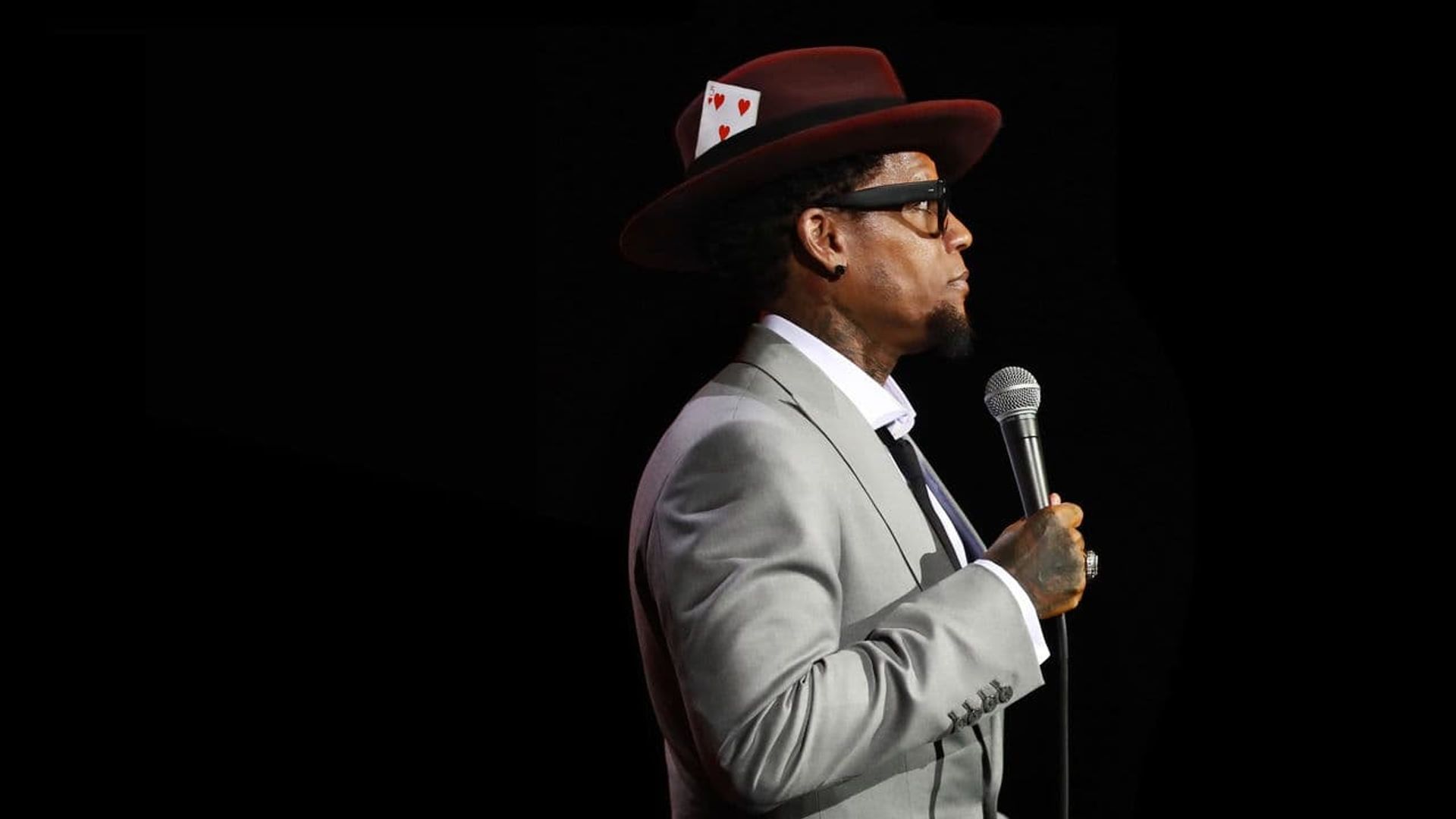D.L. Hughley: Contrarian background