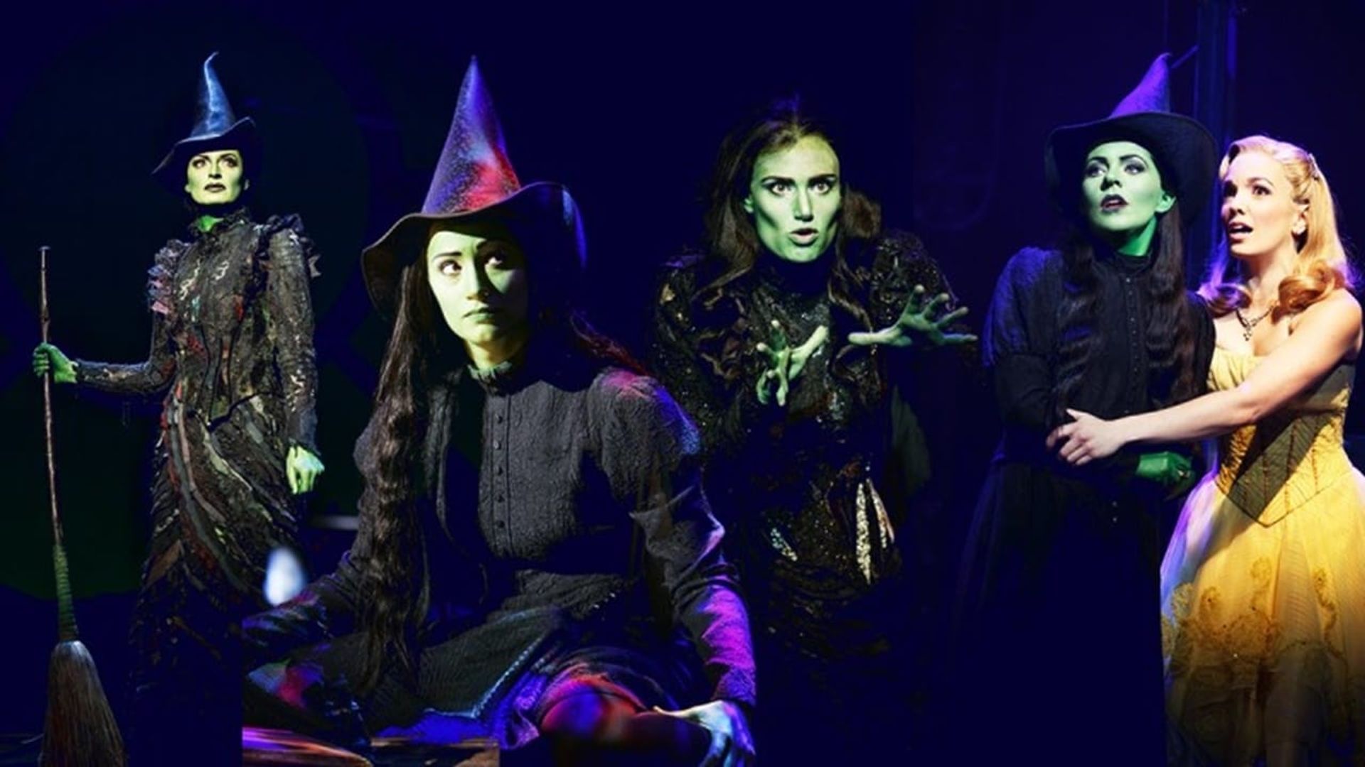 A Very Wicked Halloween: Celebrating 15 Years on Broadway background