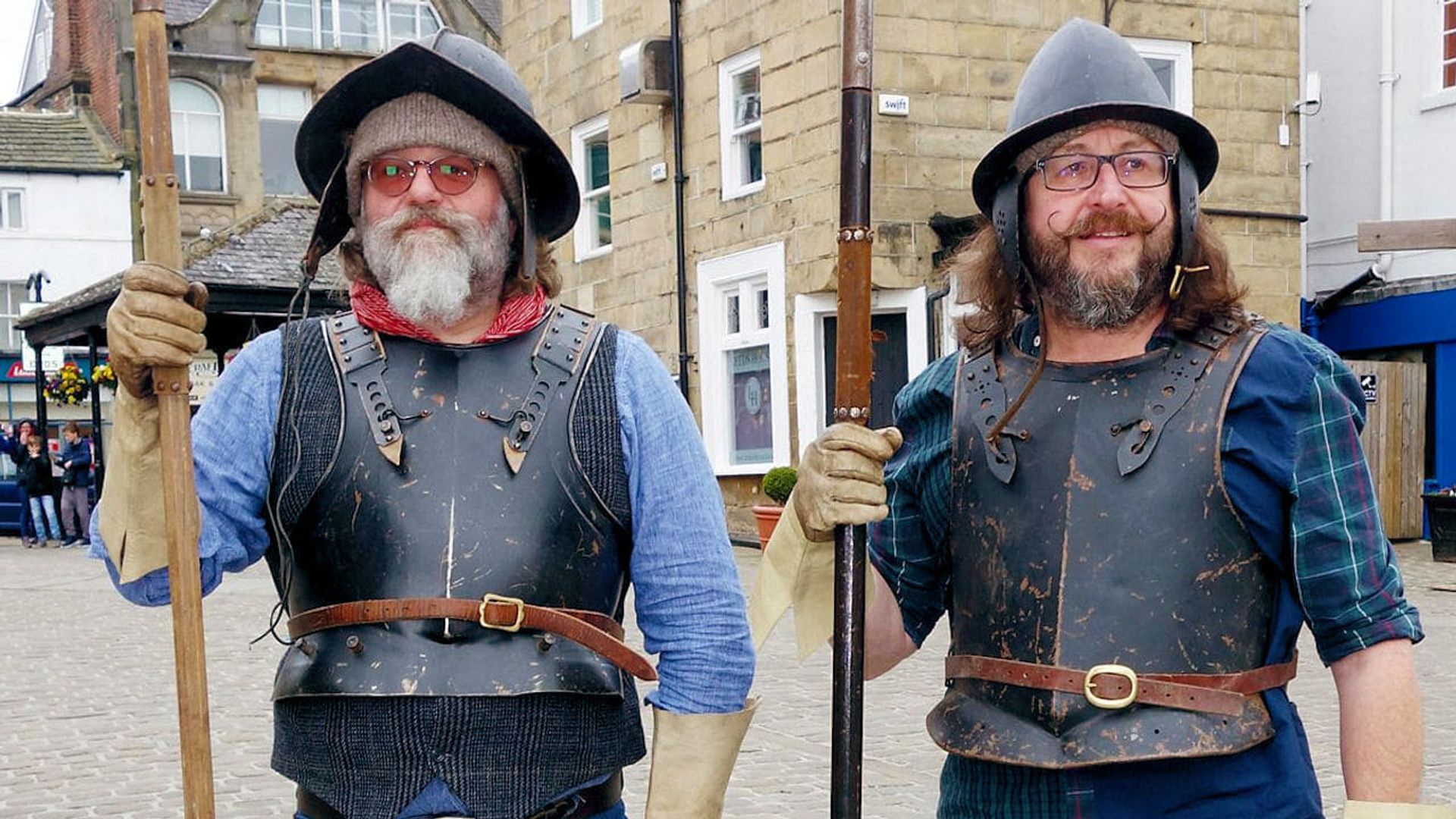 The Hairy Bikers' Pubs That Built Britain background