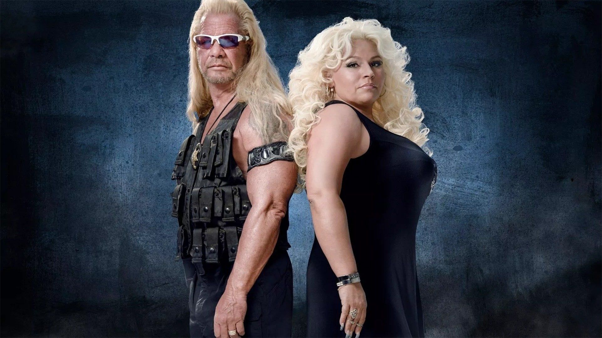 Dog and Beth: On the Hunt background