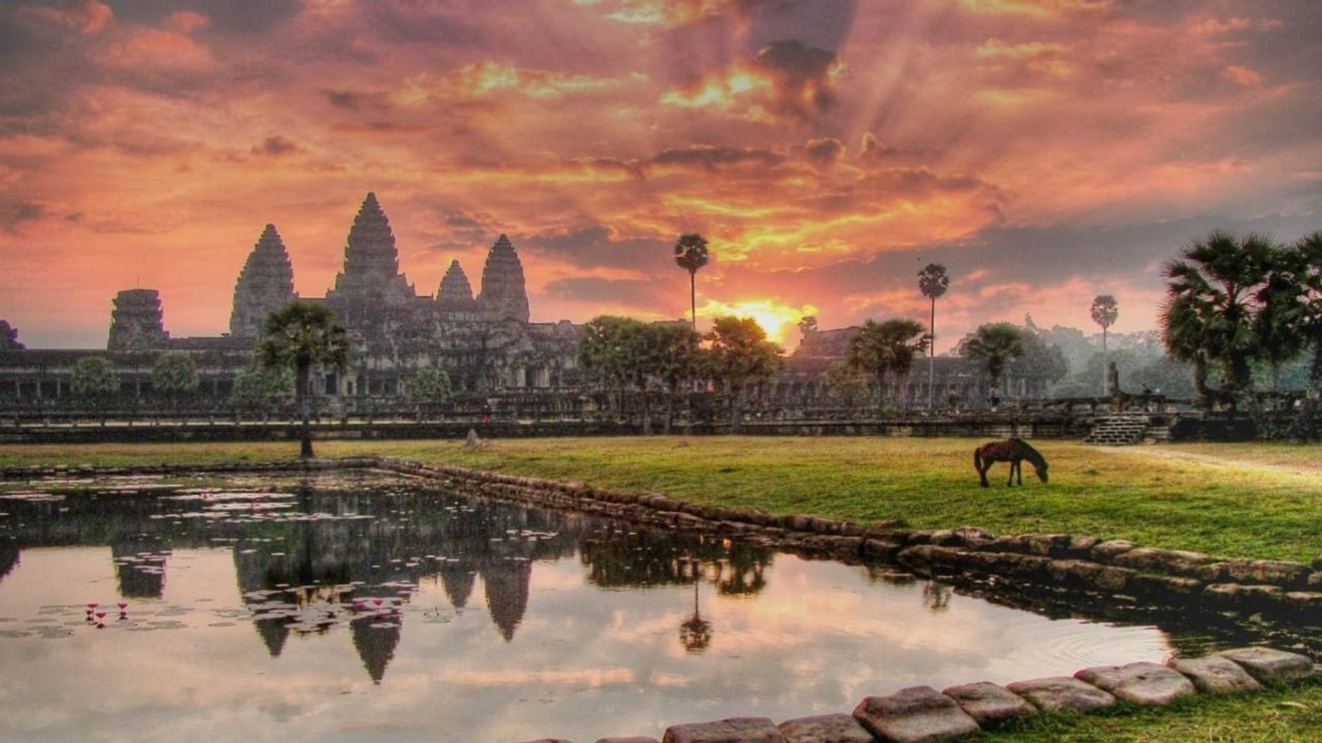 Angkor: Land of the Gods background