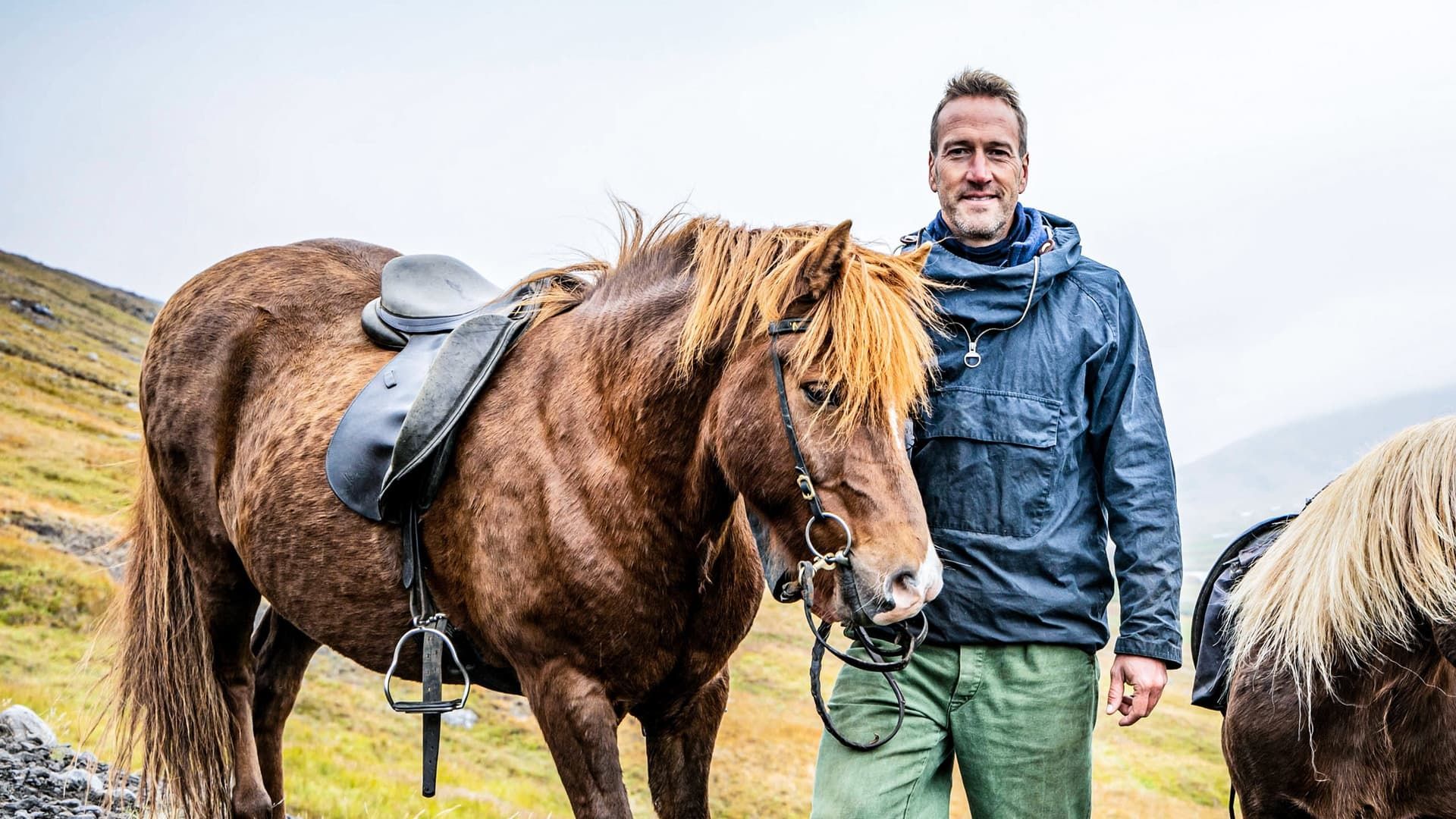 Ben Fogle: New Lives in the Wild background