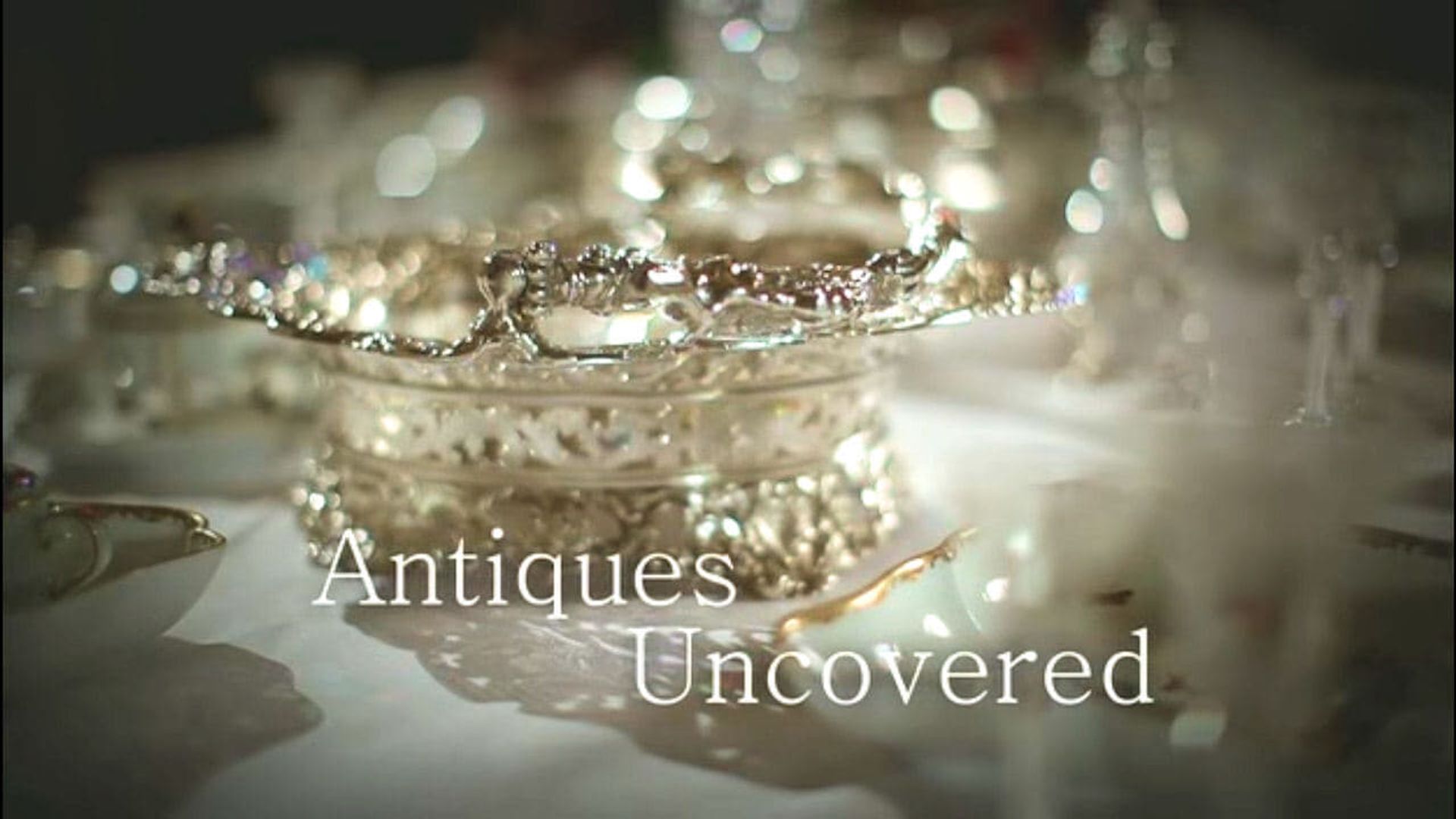Antiques Uncovered background